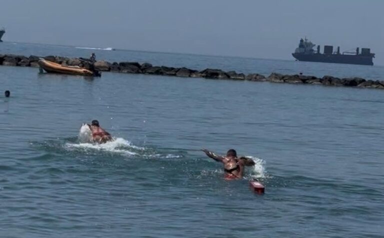 Συναγερμός στη Λεμεσό: 18χρονοι κινδύνευσαν να πνιγούν, σωτήρια παρέμβαση από τους ναυαγοσώστες
