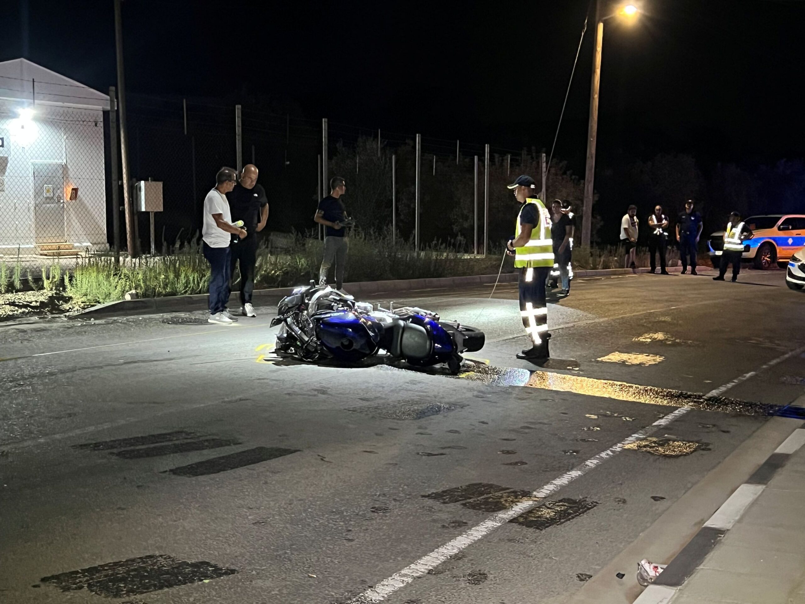 &Phi;&Omega;&Tau;&Omicron;: &Delta;ύ&omicron; &alpha;&nu;ή&lambda;&iota;&kappa;&alpha; &pi;&alpha;&iota;&delta;&iota;ά &epsilon;&pi;έ&beta;&alpha;&iota;&nu;&alpha;&nu; &sigma;&tau;&omicron; ό&chi;&eta;&mu;&alpha; &pi;&omicron;&upsilon; &sigma;&upsilon;&gamma;&kappa;&rho;&omicron;ύ&sigma;&tau;&eta;&kappa;&epsilon; &mu;&epsilon; &tau;&omicron;&nu; ά&tau;&upsilon;&chi;&omicron; &Gamma;&iota;ώ&rho;&gamma;&omicron;, &delta;&epsilon;&nu; έ&phi;&epsilon;&rho;&epsilon; &kappa;&rho;ά&nu;&omicron;&sigmaf; &omicron; 30&chi;&rho;&omicron;&nu;&omicron;&sigmaf;