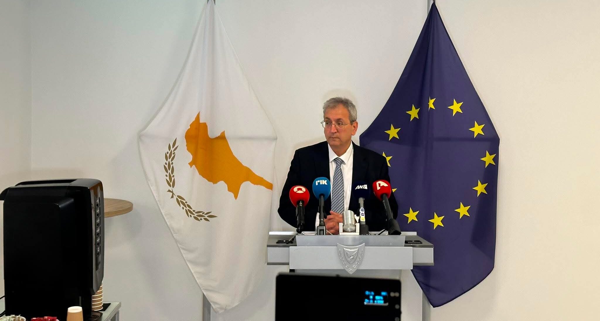 Σκληρό διαπραγματευτικό πόκερ για το συνταξιοδοτικό