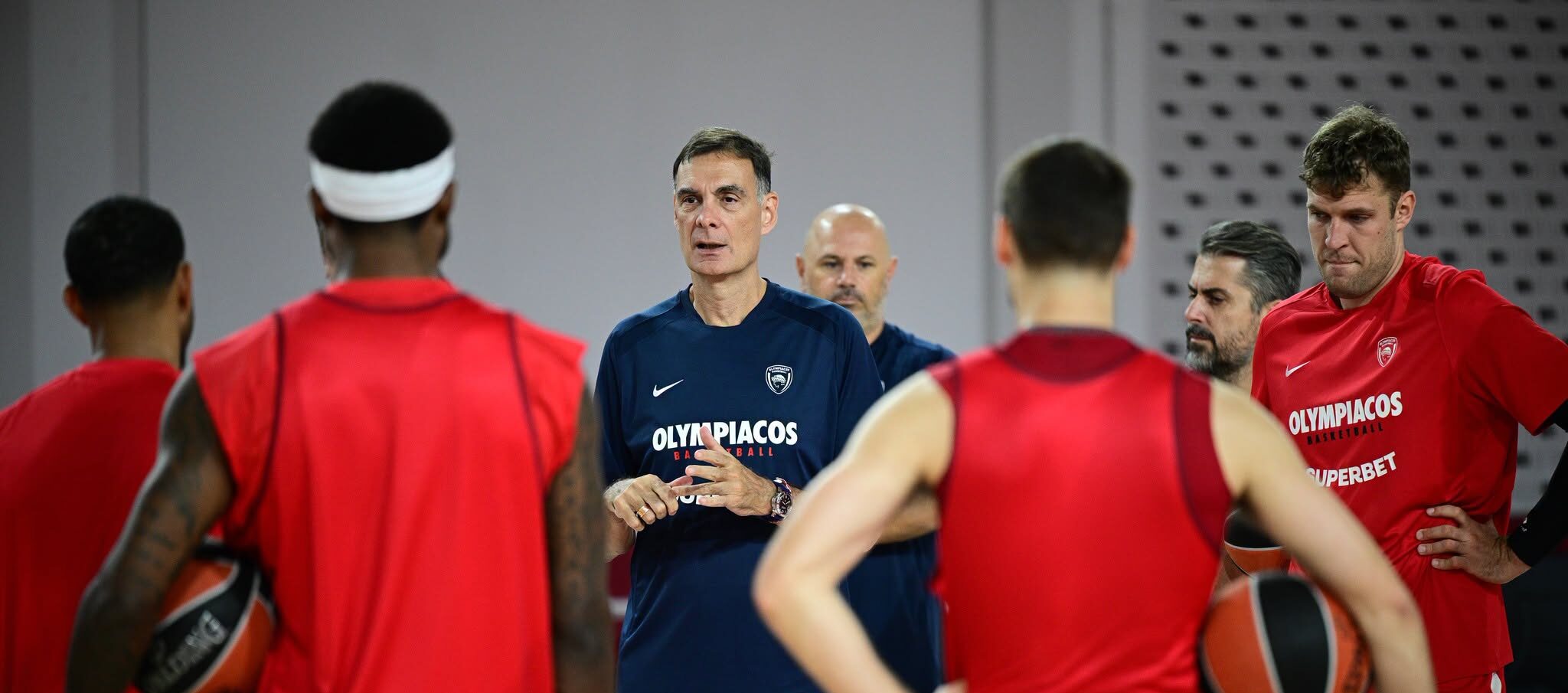 Μπαρτζώκας: «Είμαι πολύ χαρούμενος με το ρόστερ μας – Ο στόχος παραμένει ο ίδιος»