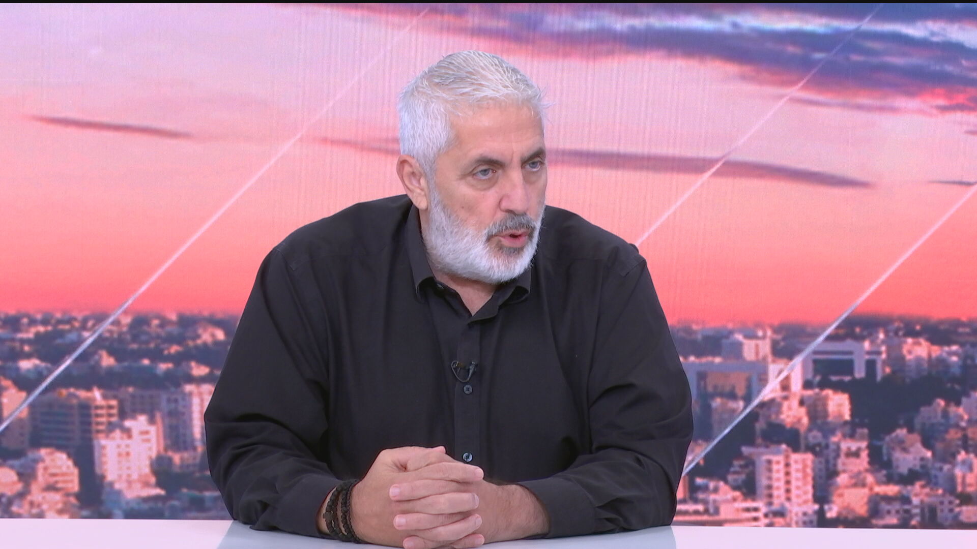 «Ποτέ μου δεν έφυγα»: Γιατί δεν τον ελκύει αλλά θα σκεφτεί την υποψηφιότητα στην ηγεσία της ΕΔΕΚ ο Κωστής Ευσταθίου