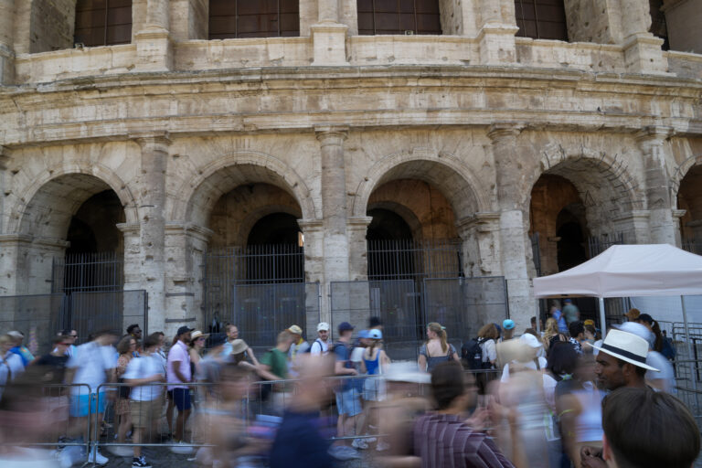 DiscoverEU: Δωρέαν ταξιδιωτικά πάσα σε 40.000 νέους, ποιοι οι δικαιούχοι και πότε ανοίγουν οι αιτήσεις