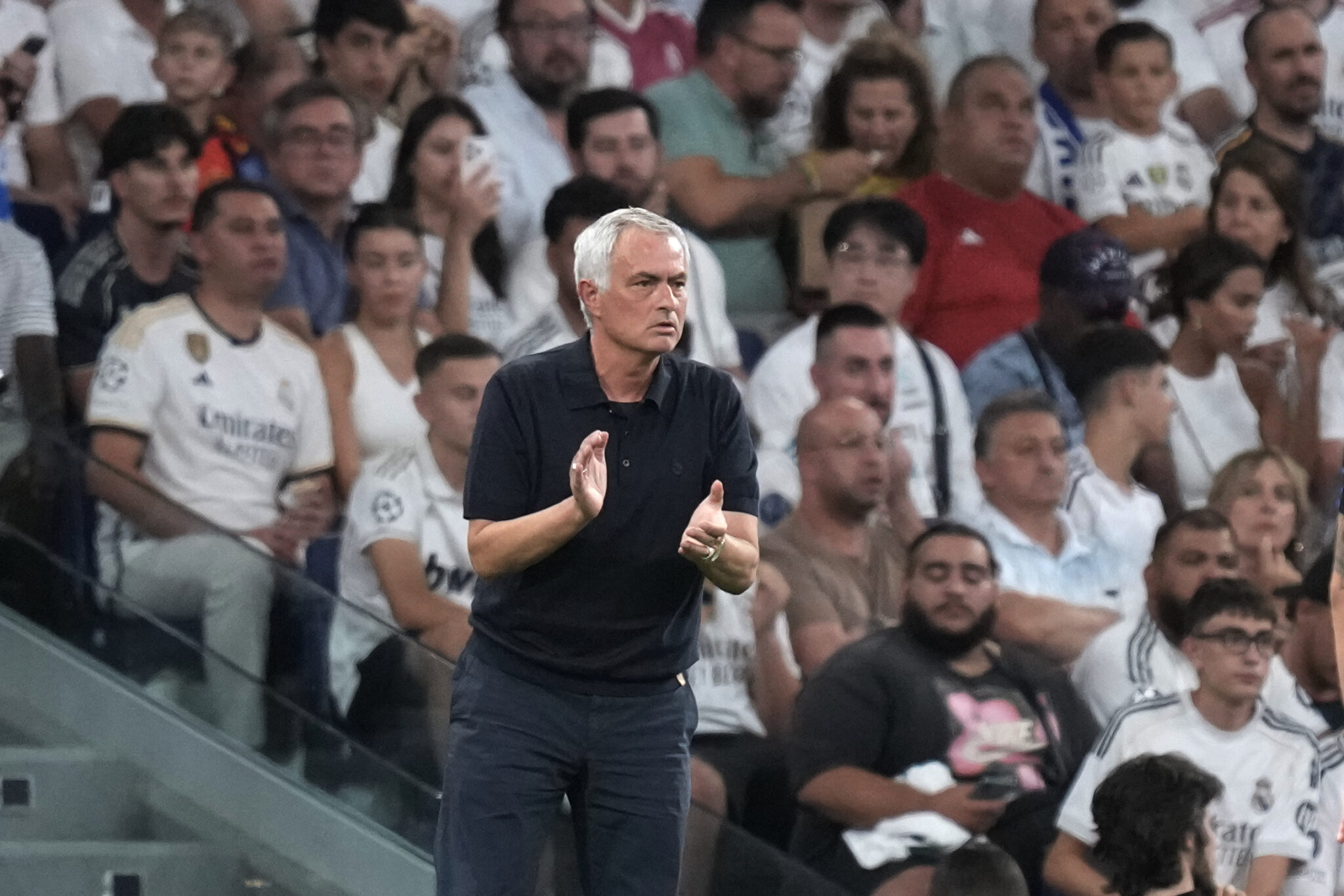 Μουρίνιο για τις «φωνές» της Σεβίλλης για τη διαιτησία: «Αν ευνοηθούμε, θα το πω-Αλλά θα αδικηθούμε περισσότερες φορές»
