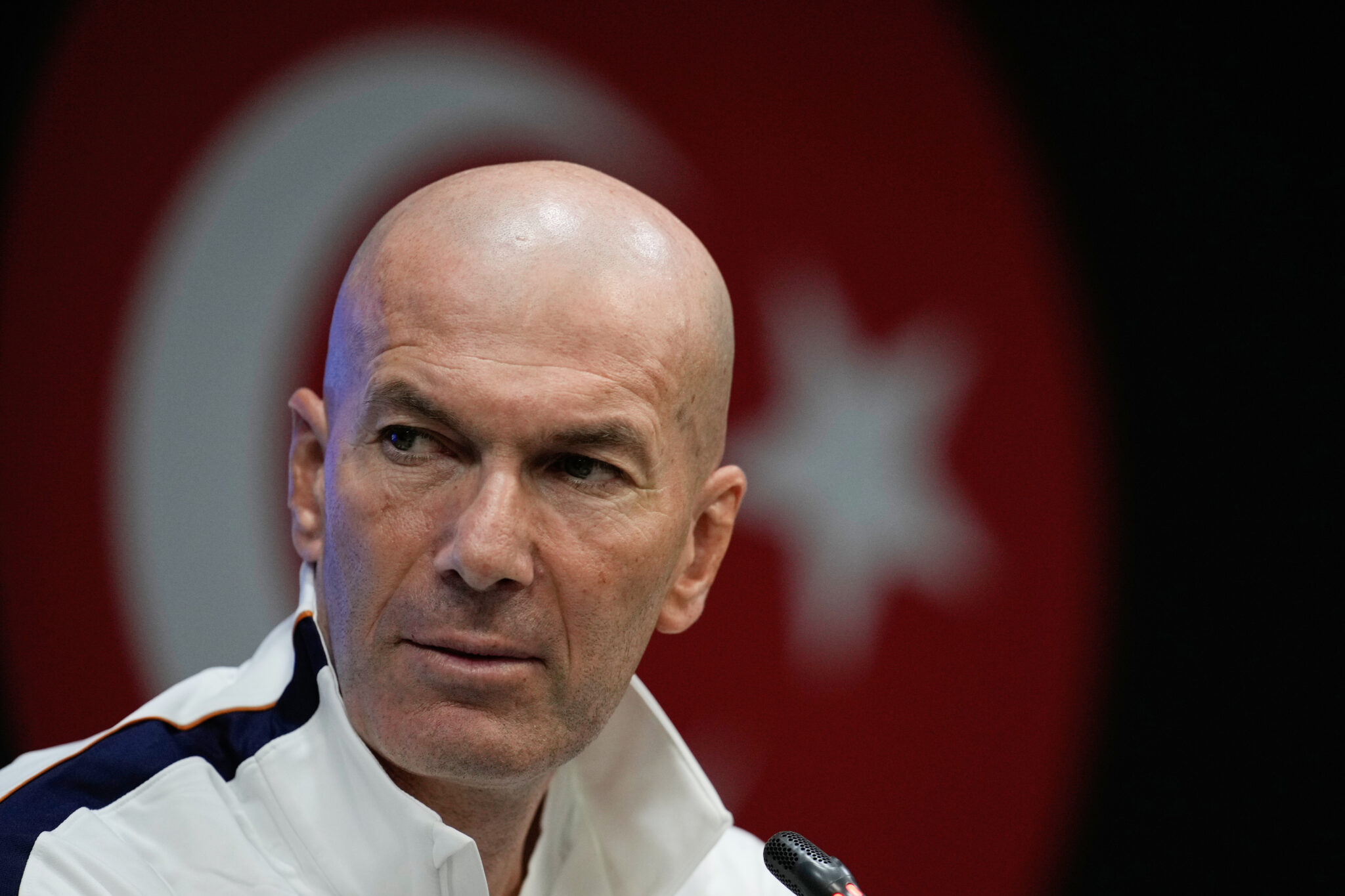 L’ Equipe: Αυτό είναι το συμβόλαιο του Ζιντάν με την εθνική Γαλλίας