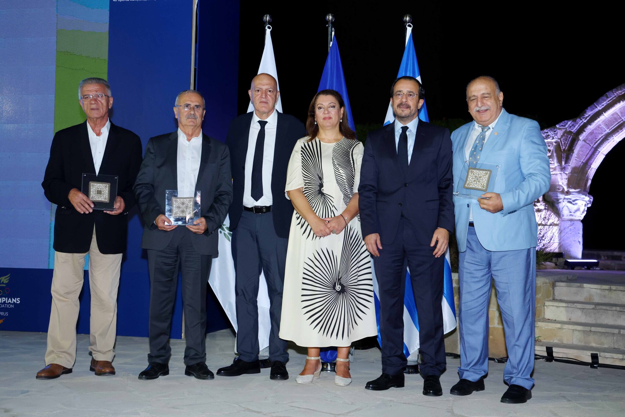 Τιμή σε δύο ιστορικά στελέχη ΕΑΚ και ΠΣΑΤ για το Αθλητικό Πρωτόκολλο Ελλάδας-Κύπρου