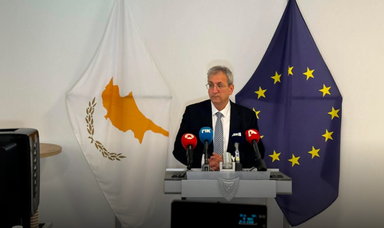 Σκληρό διαπραγματευτικό πόκερ για το συνταξιοδοτικό