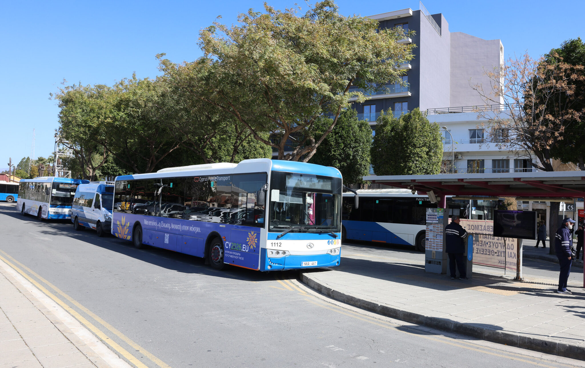Ζημιές, βανδαλισμοί και οχλαγωγία: Τι καταγγέλλει το Υπουργείο Μεταφορών ότι συμβαίνει στις μαθητικές διαδρομές