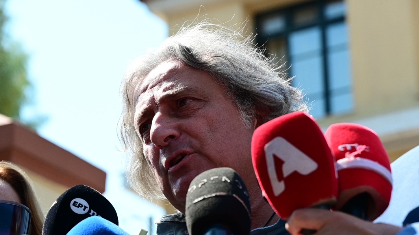 Δικηγόρος υπνοθεραπευτή: Για κάθε πελάτη που έστελνε στην Γάκα έπαιρνε €40, τι λέει για τη φωτογραφία του Μαζωνάκη