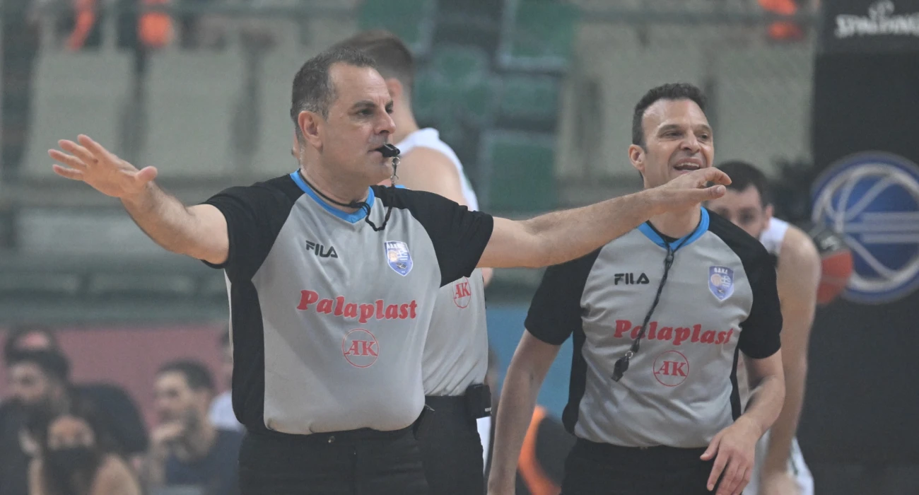 Αρνείται τα πάντα και ο Κορομηλάς – Τι ισχυρίστηκε για τα ποσά στο σπίτι του
