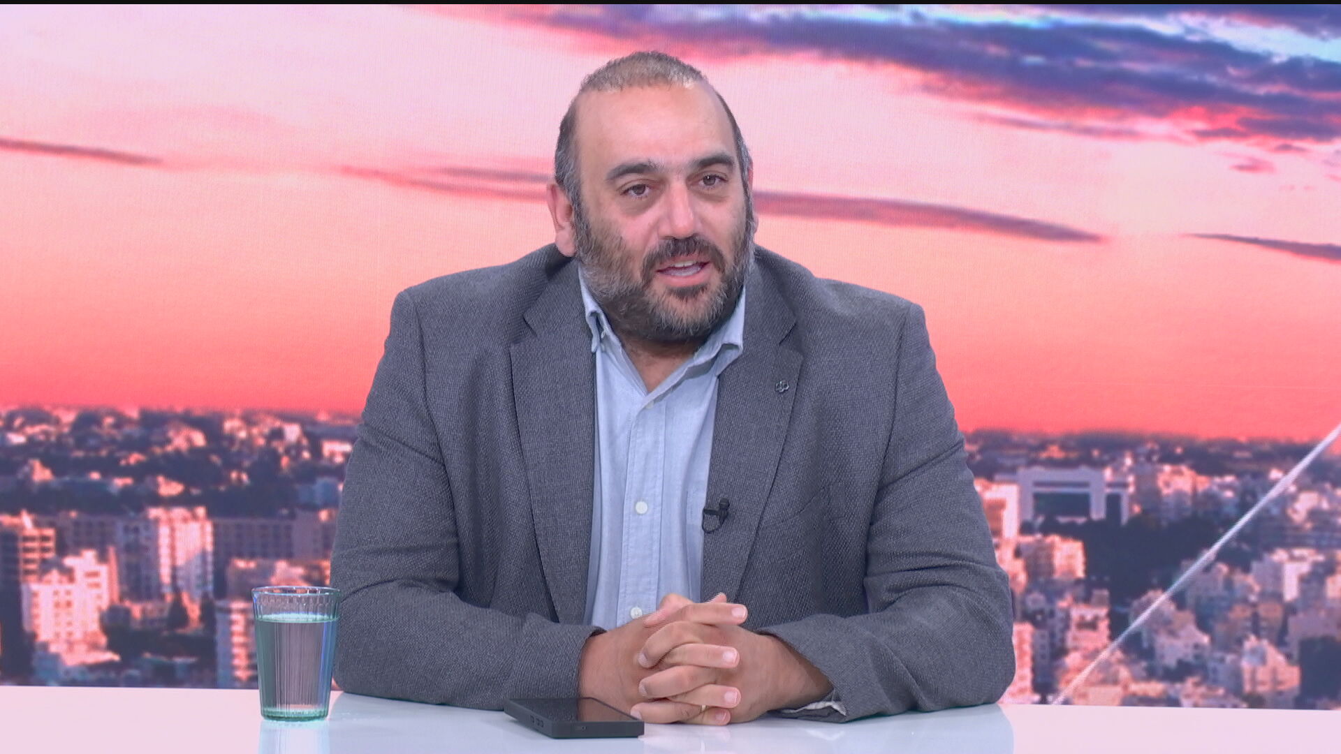 «Αμφέβαλλαν αυτοί που στήριξαν Χριστοδουλίδη»: Μαζεύει υπογραφές ο Αβέρωφ, λέει ο Καρούσος, τι «λάθος» έκανε ο ΔΗΣΥ το 2021