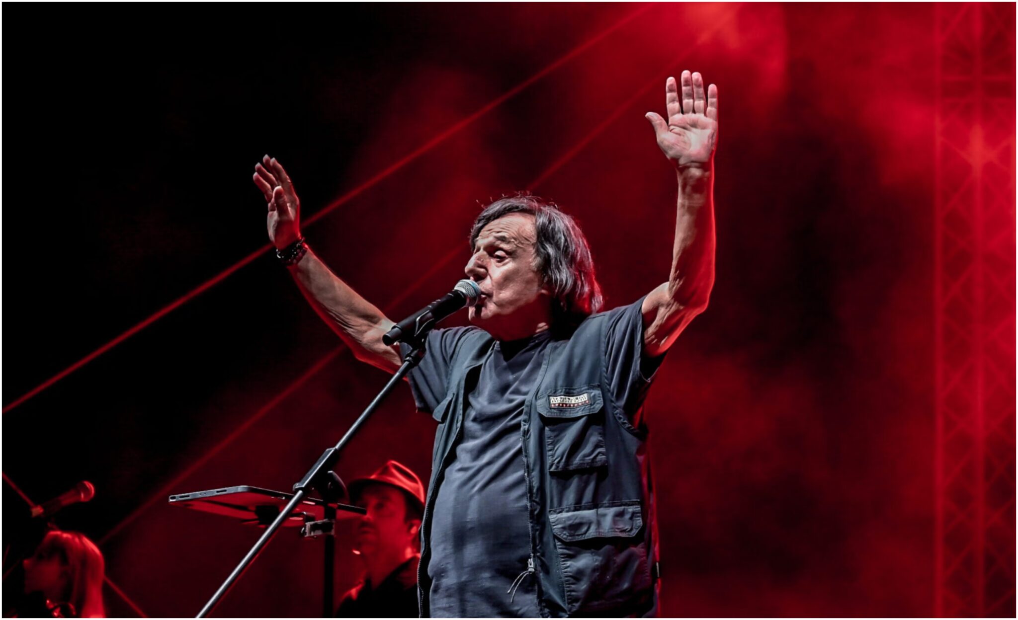 Βασίλης Παπακωνσταντίνου: Πήρε εξιτήριο από το νοσοκομείο – Τα νεότερα για την υγεία του