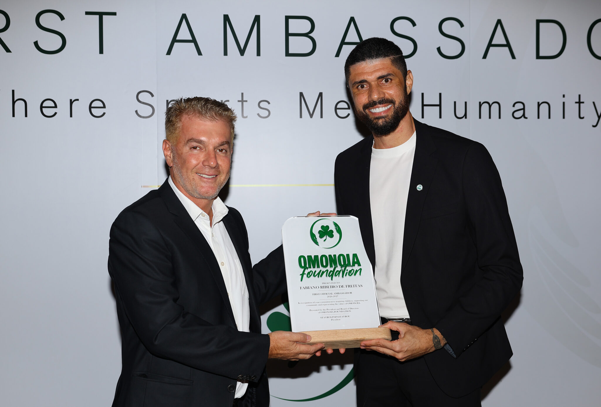 Ο Φαμπιάνο έγινε ο πρώτος Πρεσβευτής του OMONOIA Foundation – Δωρεά €24.000 στην «Ηλιαχτίδα Ζωής»