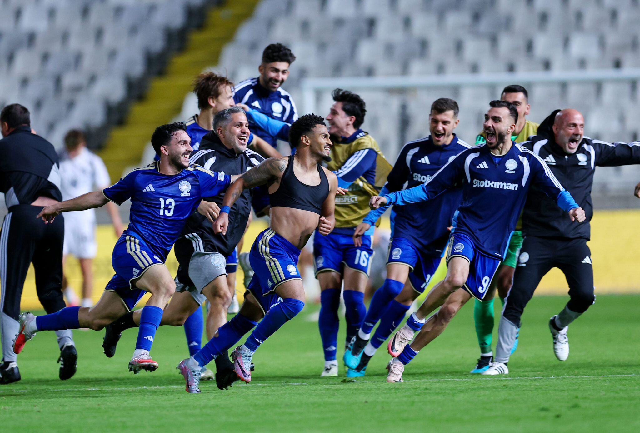 Ψυχωμένη Εθνική, με «buzzer beater» του Έντουαρντς λύγισε τη Λετονία στην εκπνοή