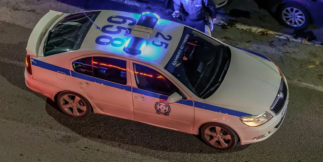 Έφοδος της ΕΛΑΣ σε πάρτι Ισραηλινών με κοκαΐνη σε ξενοδοχείο στην Ελούντα, τέσσερις συλλήψεις