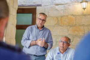 Ο Κοινοτάρχης Τριμίκλινης απαντά στον «Αγρονόμο»: Νομότυπη η παραχώρηση κτηρίου που στεγάζεται το Γραφείο του Επιτρόπου Ορεινών Κοινοτήτων