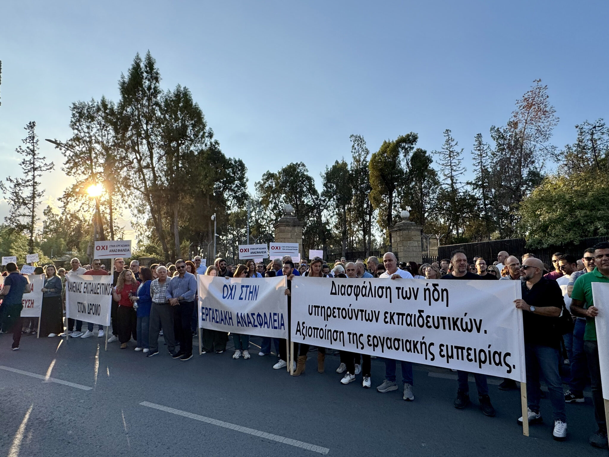 «Δεν είμαστε σκλάβοι μιας μεταρρύθμισης»: Στα χαρακώματα εκπαιδευτικοί-ΥΠΑΝ για τους διορισμούς