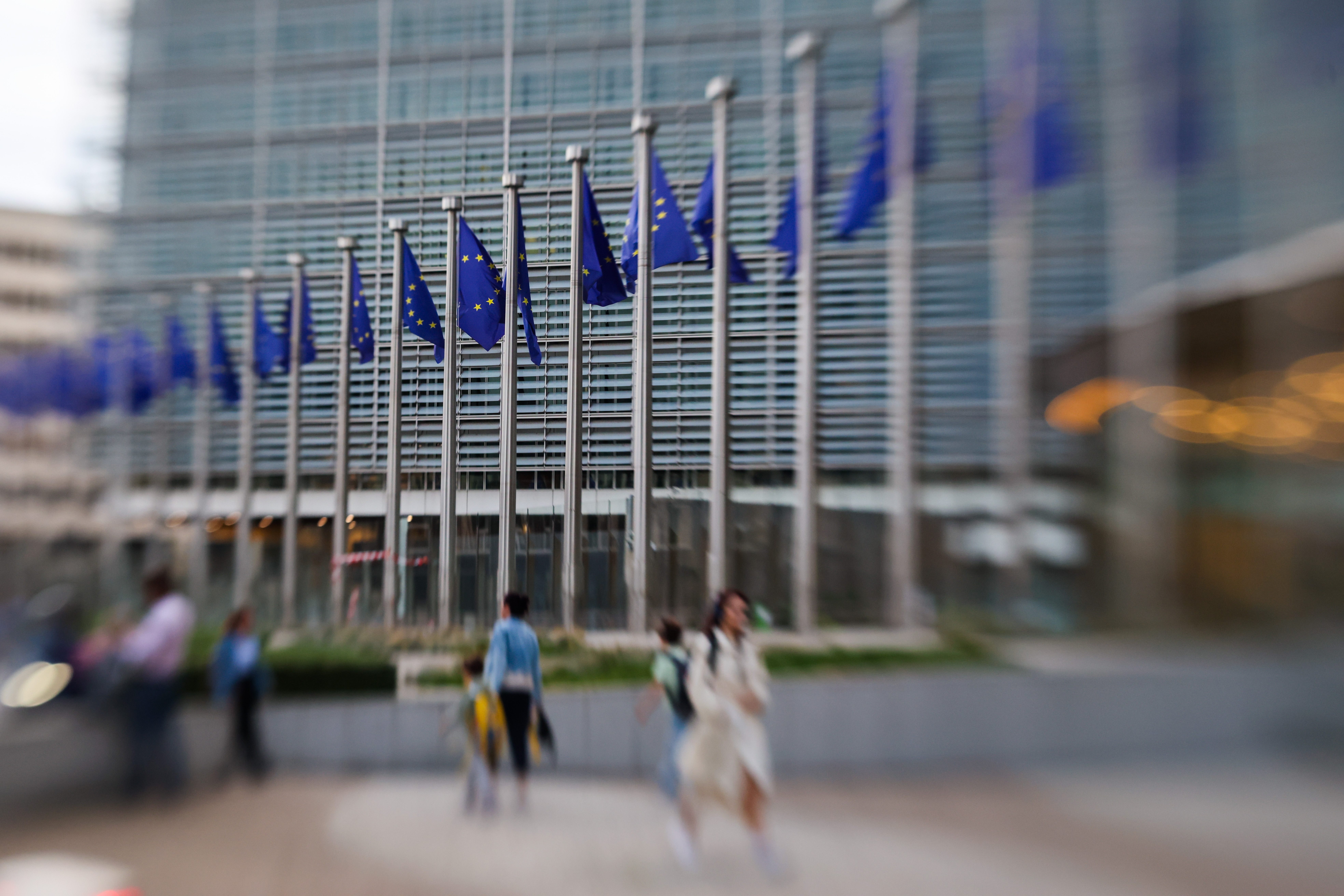 Τι είναι η Οδηγία της Ε.Ε. που απειλεί τα κράτη – μέλη με πρόστιμα