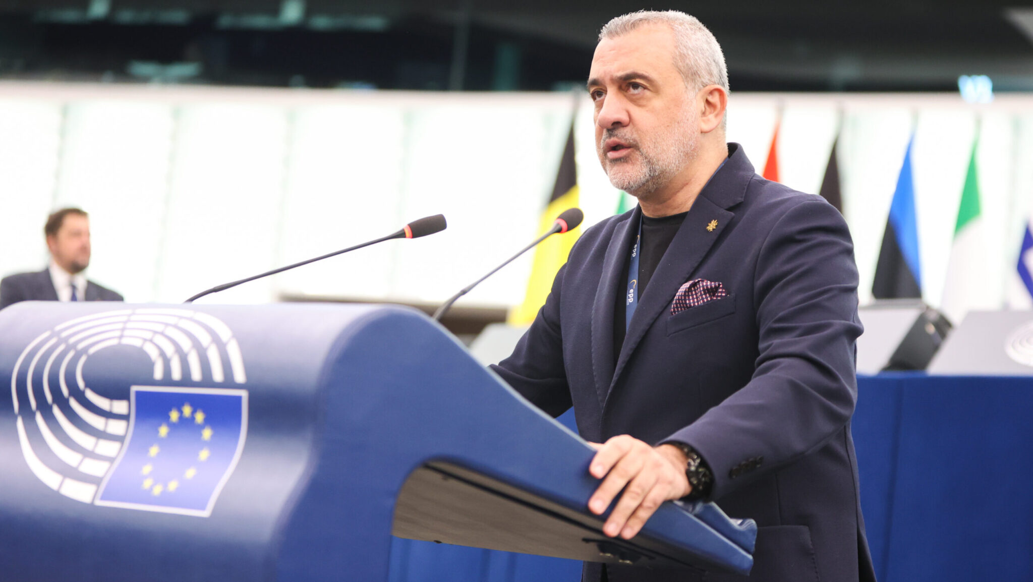 O Φουρλάς αποκαλύπτει: Έγινα αποδέκτης παραινέσεων να εξετάσω το ενδεχόμενο υποβολής υποψηφιότητας