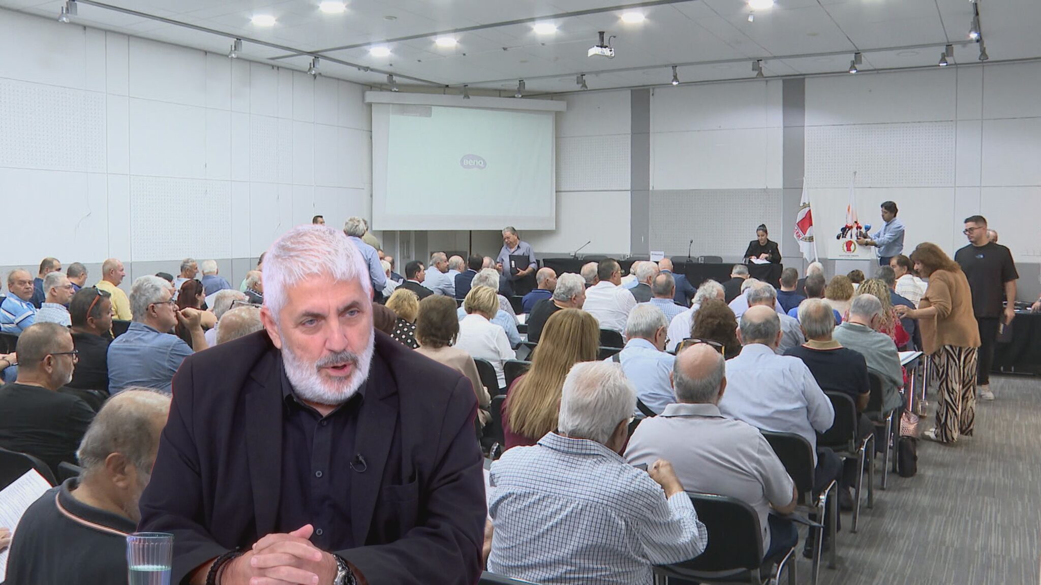 «Ο κόσμος μας βαρέθηκε»: Θα αποφασίσει με τους φίλους του αν θα διεκδικήσει την Προεδρία της ΕΔΕΚ ο Κωστής Ευσταθίου