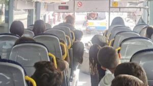 «Η υπηρεσία δεν είναι σε κρίση»: Η απάντηση της CPT στα ευρήματα της Ελεγκτικής για τα λεωφορεία