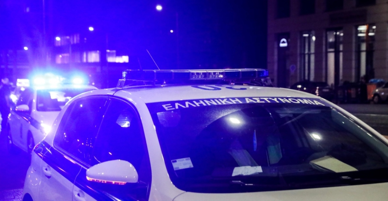 Στην αρχή νόμιζαν πως είναι τροχαίο, μετά είδαν τους κάλυκες – Θρίλερ στη Γλυφάδα