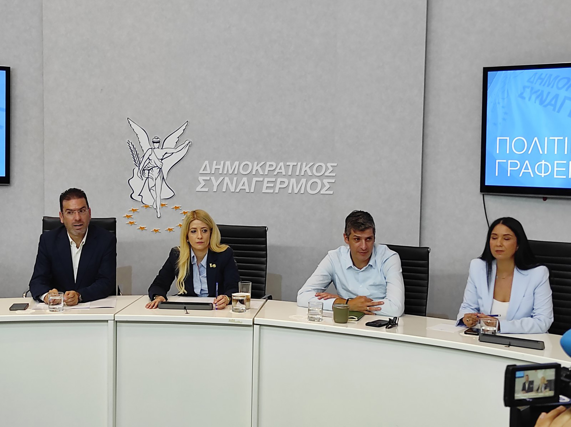 Τρεις εισηγήσεις ενώπιον Πολιτικού Γραφείου ΔΗΣΥ, πρόταση Αννίτας για υπογραφή όλων των υποψηφιοτήτων