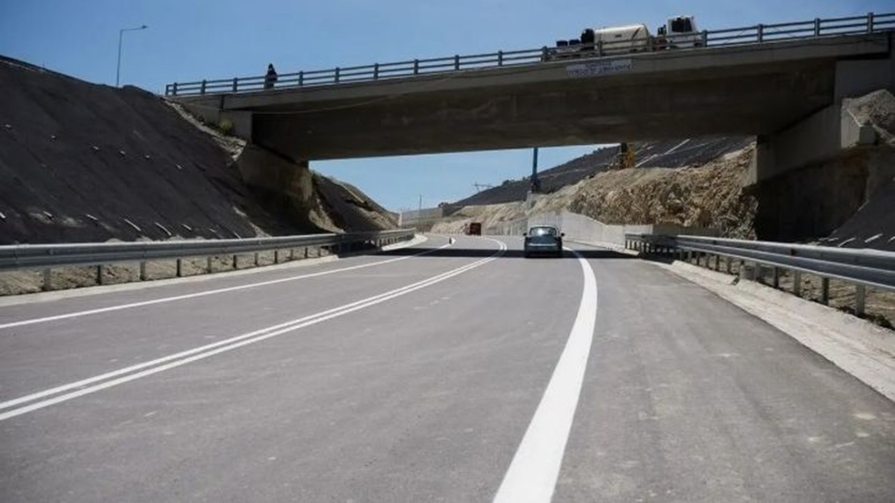 Θανατηφόρο τροχαίο στα Χανιά: Οδηγός οχήματος παρέσυρε 32χρονο πεζό